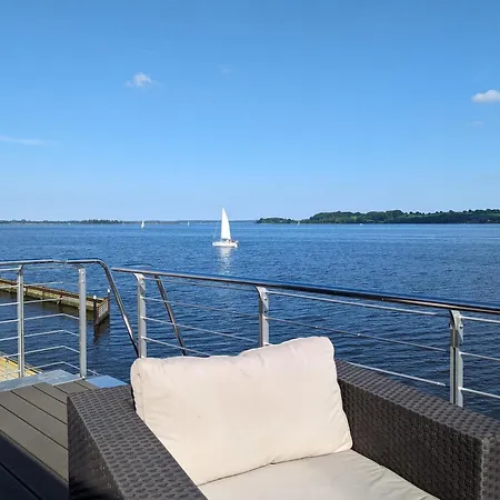 Wasserhaus Schleibluete Holiday home Schleswig