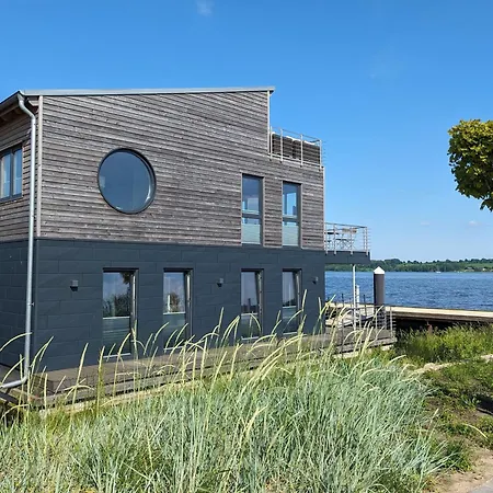 Holiday home Wasserhaus Schleibluete