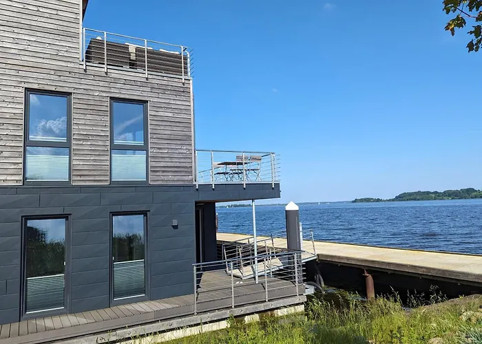 Semesterbostad Wasserhaus Schleibluete *